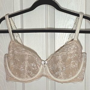 Victoria’s Secret unlined lace demi bra